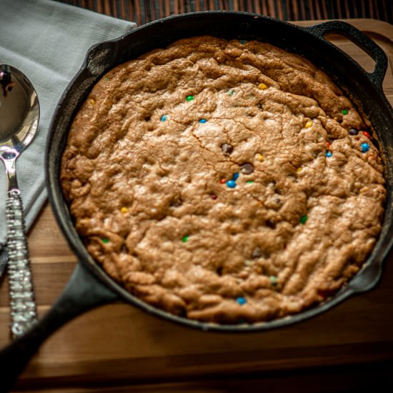 Cast Iron Chocolate Chip Cookie