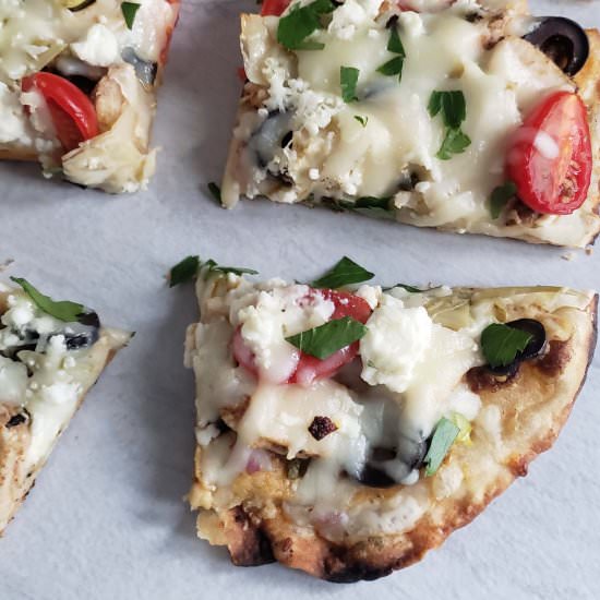 Greek Chicken Flatbread Pizza