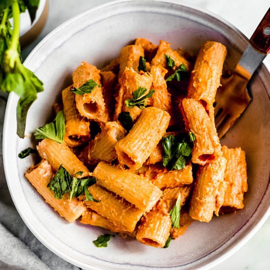 Vegan Tomato Cream Sauce Pasta