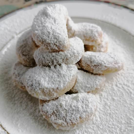 Indonesian Snow White Cookies