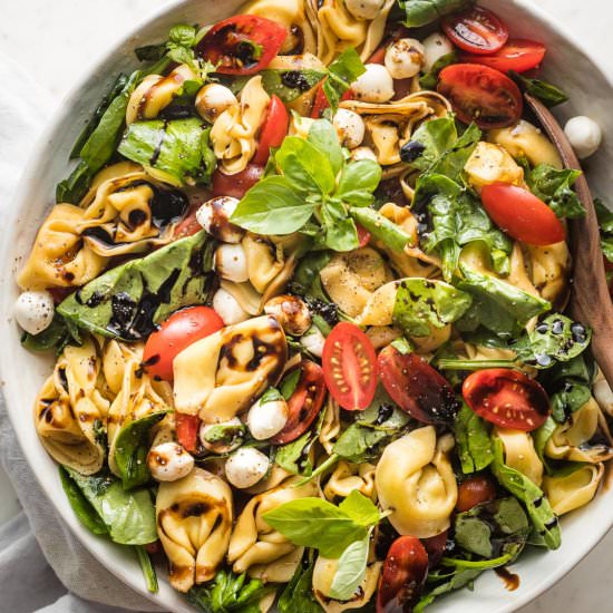 Balsamic Tortellini Pasta Salad