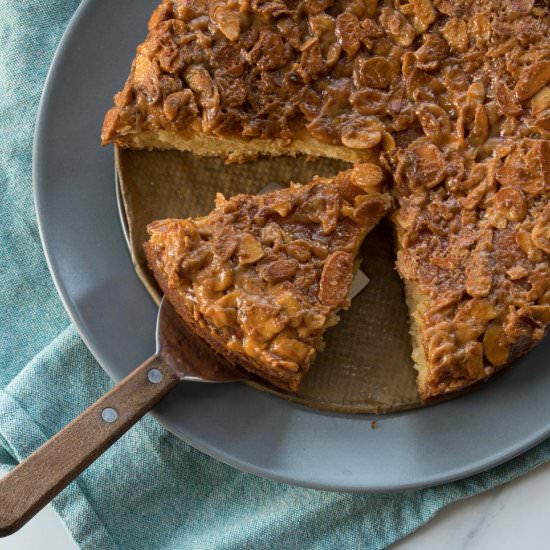 Toscakaka: Swedish Almond Cake
