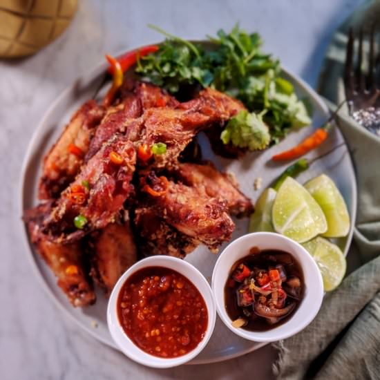 Crispy Lemongrass Chicken Wings