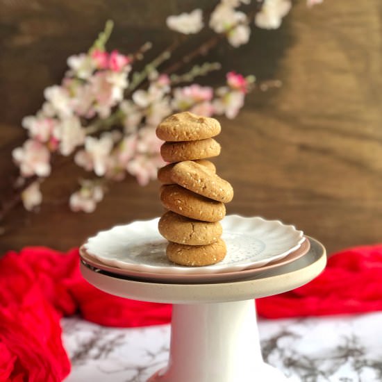 Sesame almond butter cookies