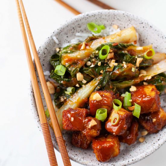 Spicy Tofu Peanut Bowl