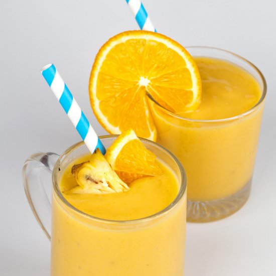 Healthy Tropical Smoothie