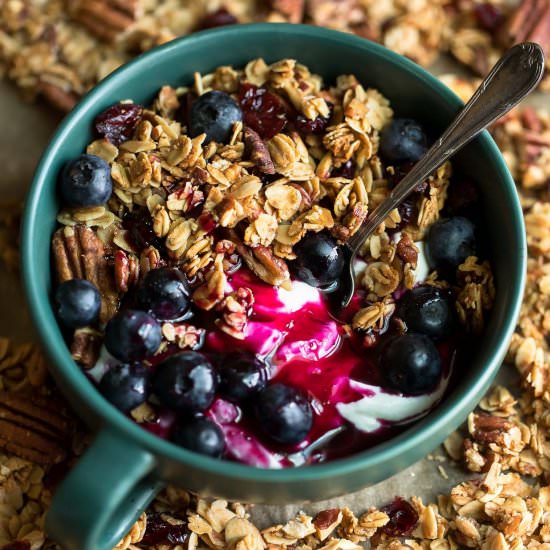 Blueberry Granola Yogurt Bowls