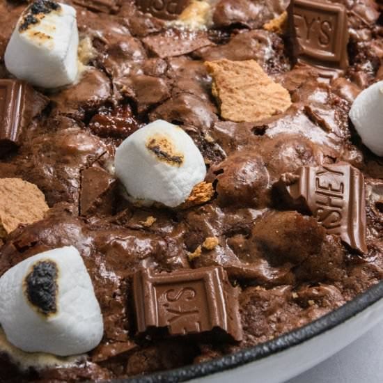 S’mores Skillet Brownie