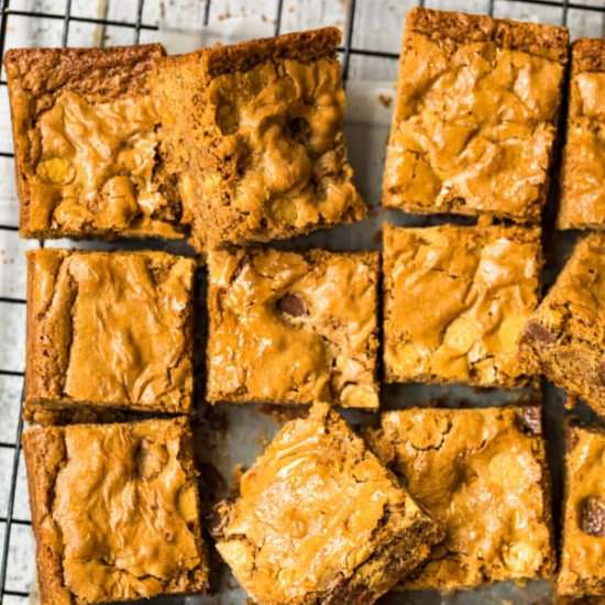chocolate chip pb blondies!