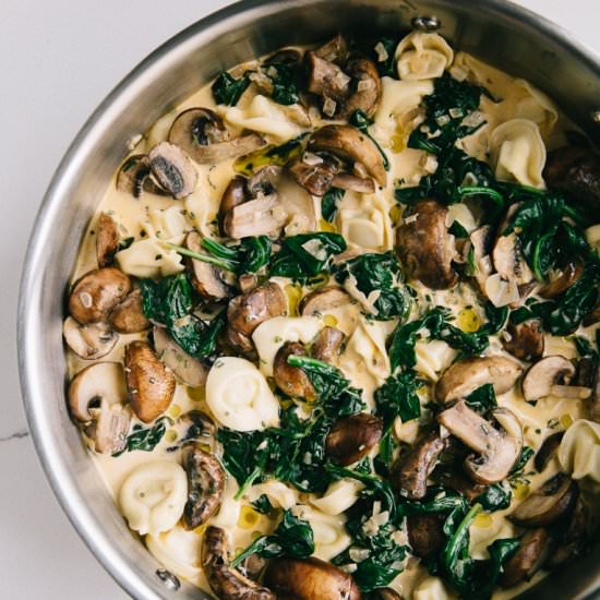 Creamy Spinach Mushroom Tortellini