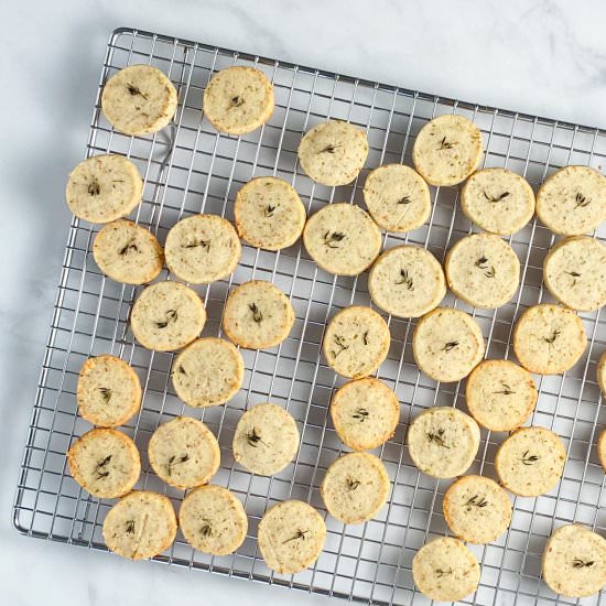 parmesan thyme crackers