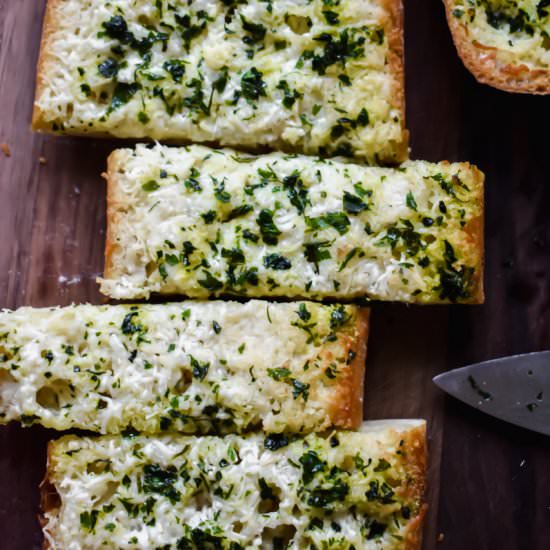 Easy Cheesy Garlic Bread