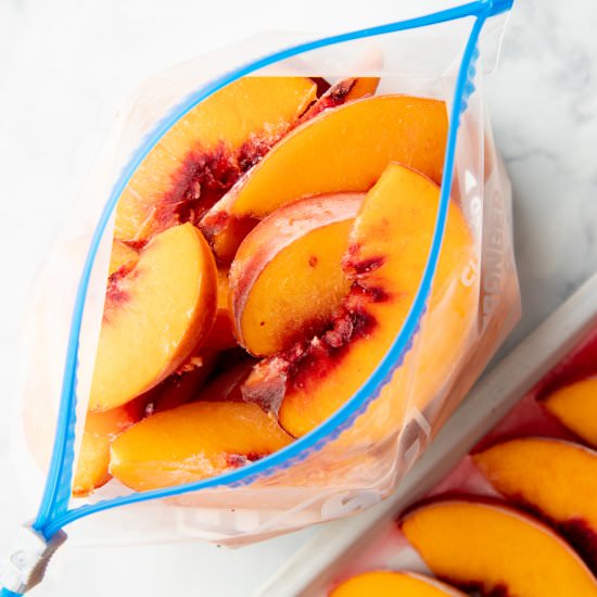 How to Freeze Peaches