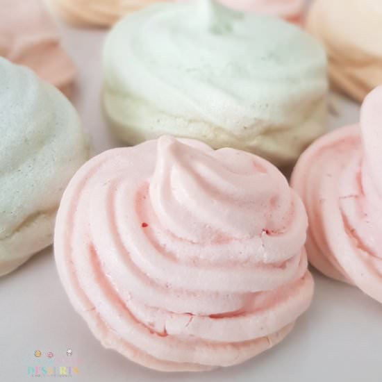 Mini colorful meringues