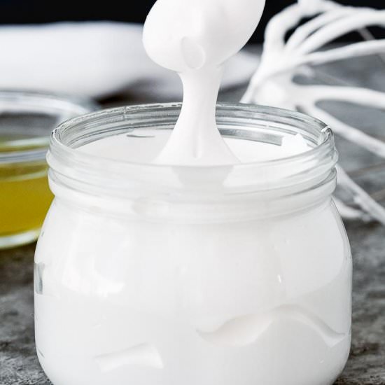 Homemade Eggless Marshmallow Fluff