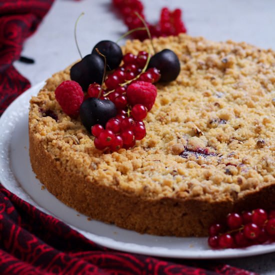 Red Currant Crumble Cake