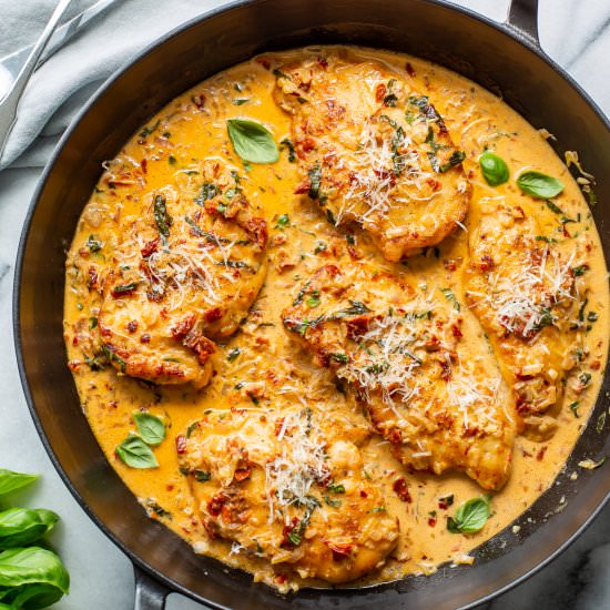 Chicken with Sun-Dried Tomato Sauce