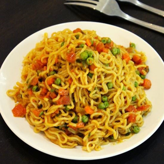 Maggi Noodles or Vegetable Maggi