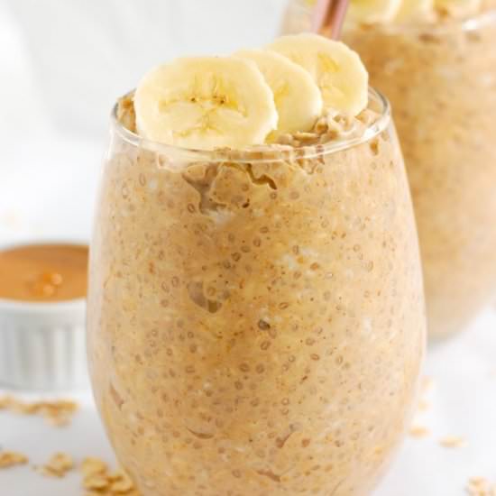 Creamy Peanut Butter Overnight Oats