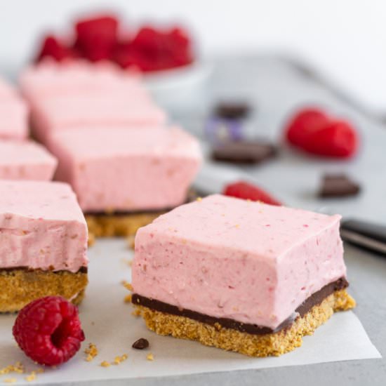No Bake Raspberry Cheesecake Bars