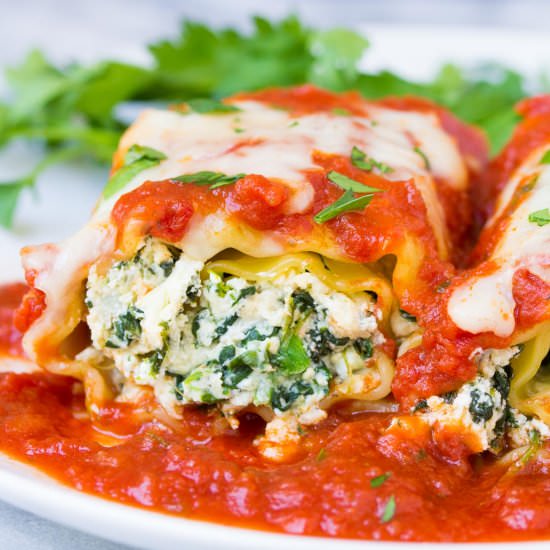 Spinach Lasagna Roll Ups