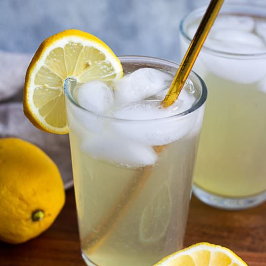 HOMEMADE GREEN TEA LEMONADE
