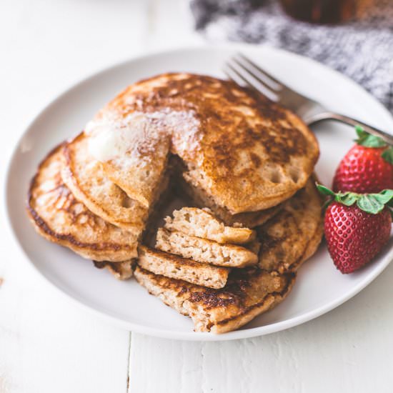 Fluffy Whole Wheat Pancakes