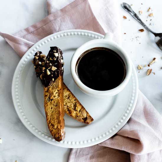 chocolate-dipped almond biscotti