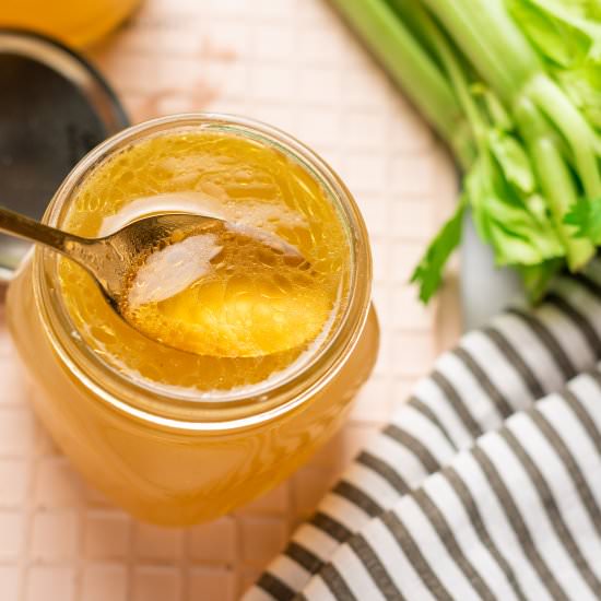 Pressure Cooker Chicken Stock