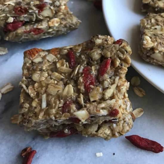 Trail Mix Granola Bars