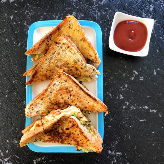 Anda bread (bread omelette)