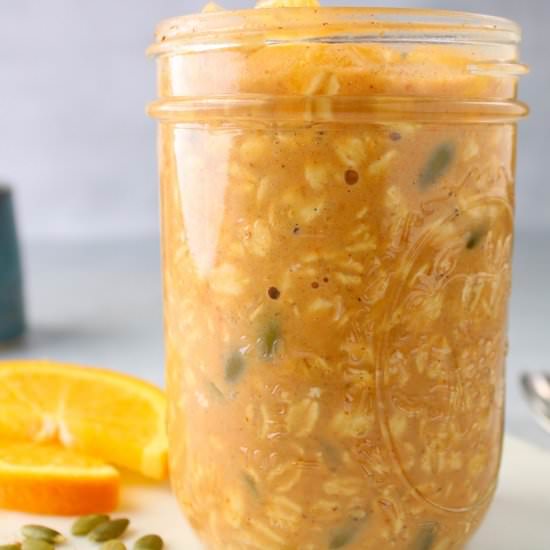 Pumpkin overnight oats with orange