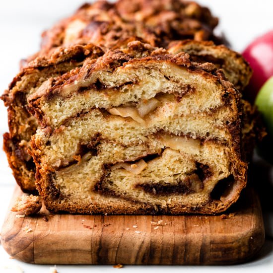 Apple Cinnamon Babka