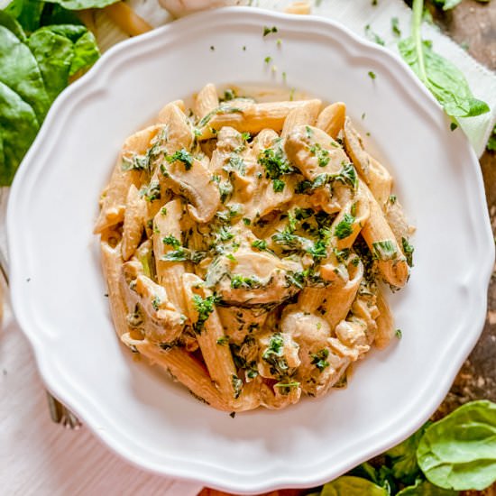Creamy Spinach & Mushroom Pasta