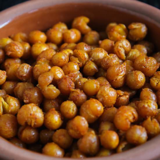 Crispy Smoky Roasted Chickpeas