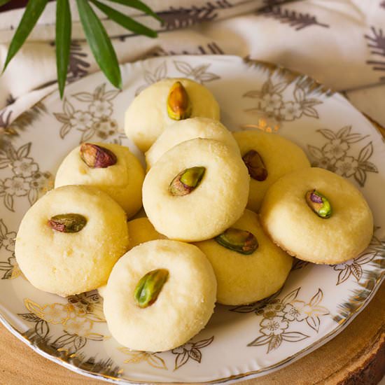 Ghraybeh Middle Eastern Cookies