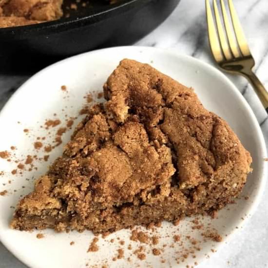 Cinnamon Roll Skillet Cookie