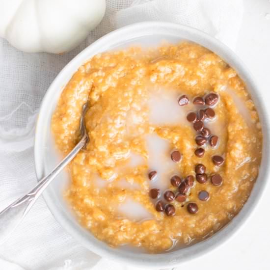 Vegan Creamy Pumpkin Oatmeal