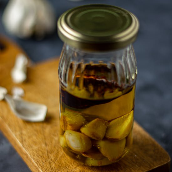 Garlic confit & homemade garlic oil