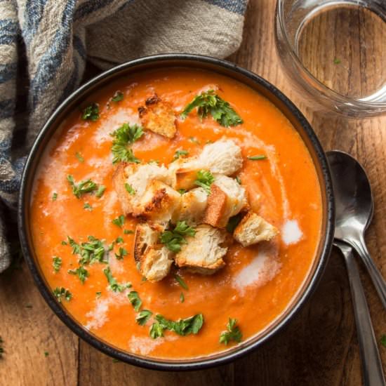 Vegan Tomato Bisque