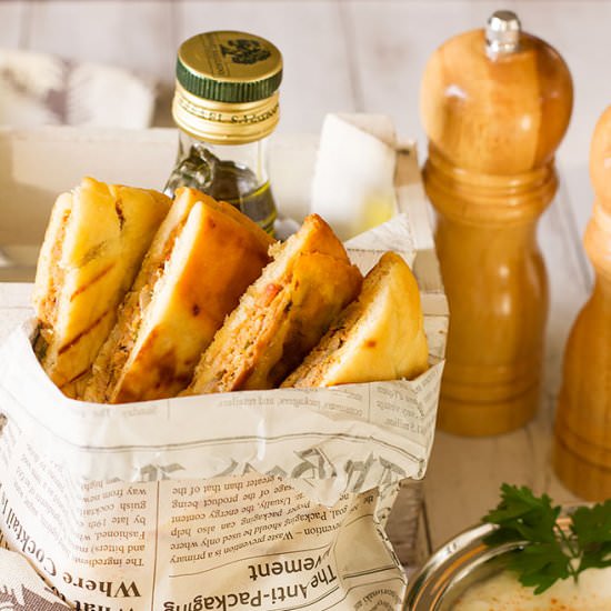 Arayes Pita Bread Stuffed with Lamb
