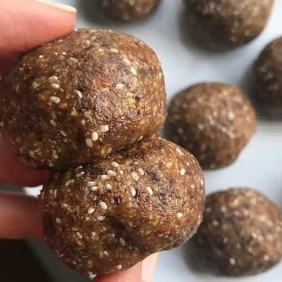 Oatmeal Raisin Energy Balls