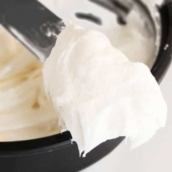 Cinnamon Roll Icing