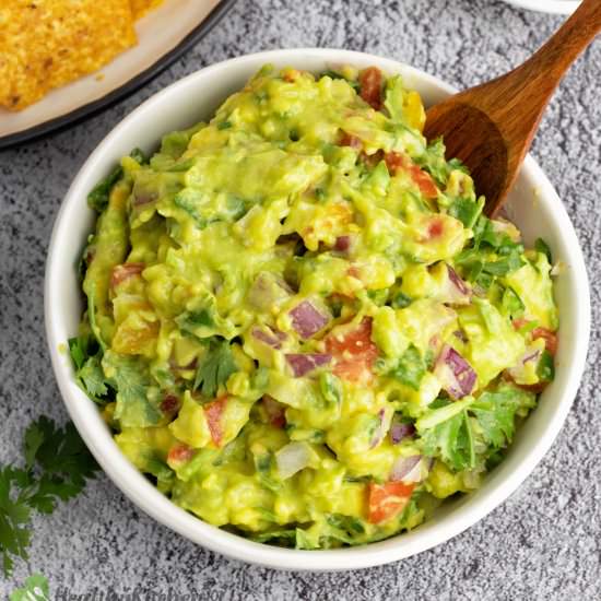 Healthy, Easy Guacamole