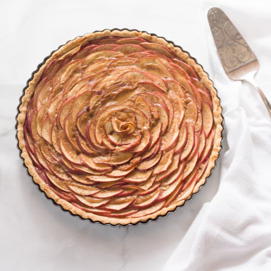 Apple Rose Tart with Dulce de Leche