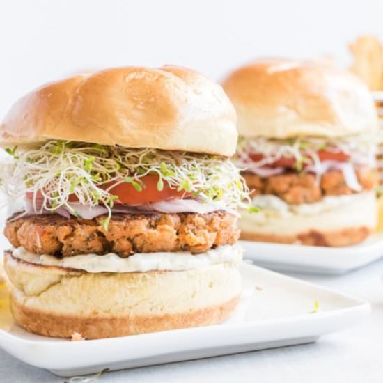 Easy Salmon Burgers