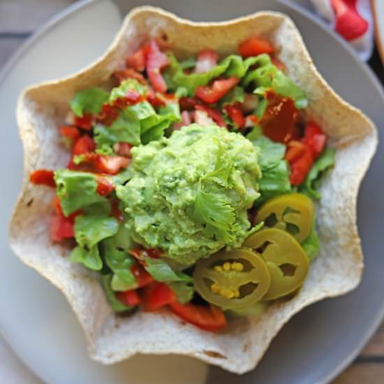 Vegan taco salad with black beans