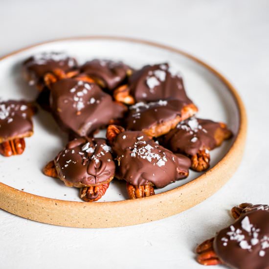 Homemade Chocolate Turtles
