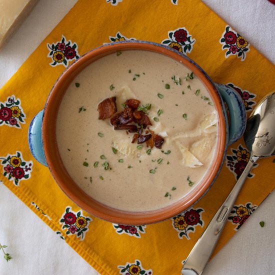 Roasted Cauliflower Soup
