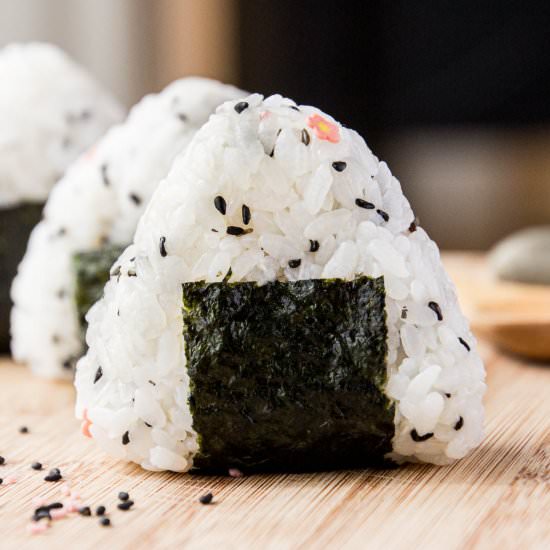 Easy Onigiri – Japanese Rice Balls